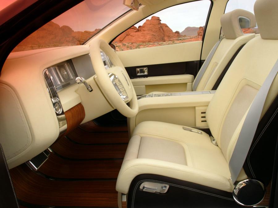  Lincoln Aviator Concept 2004 года  (фото 36 из 37)